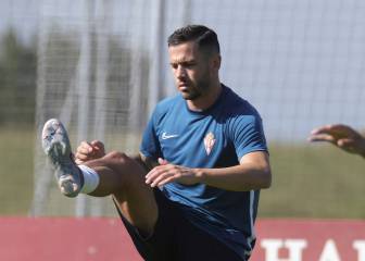Álvaro Vázquez, la novedad en la primera sesión del Sporting