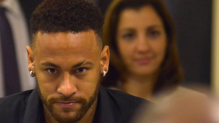 Neymar to break silence in live Brazilian TV interview