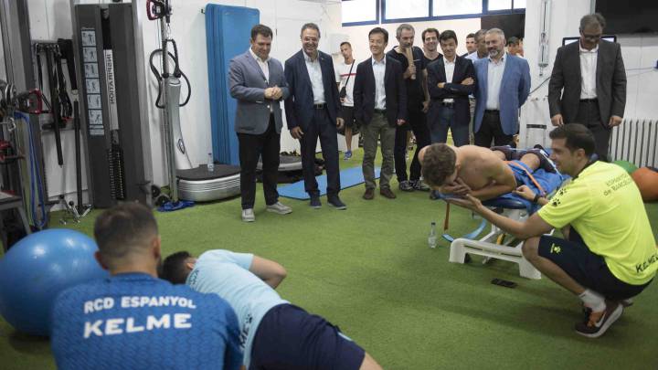 El Espanyol dona material deportivo a Lledoners
