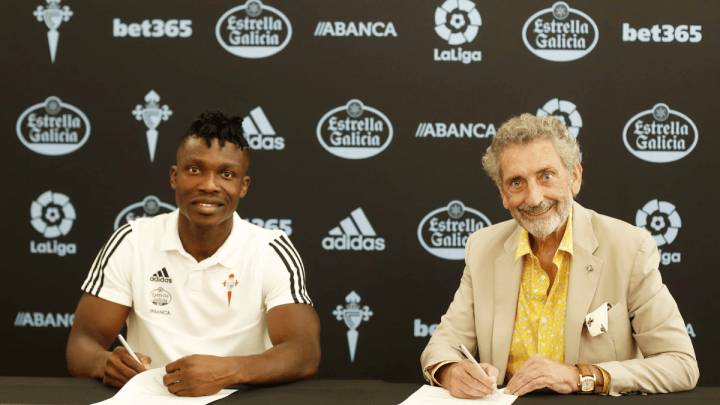 Joseph Aidoo firma su contrato con el Celta
