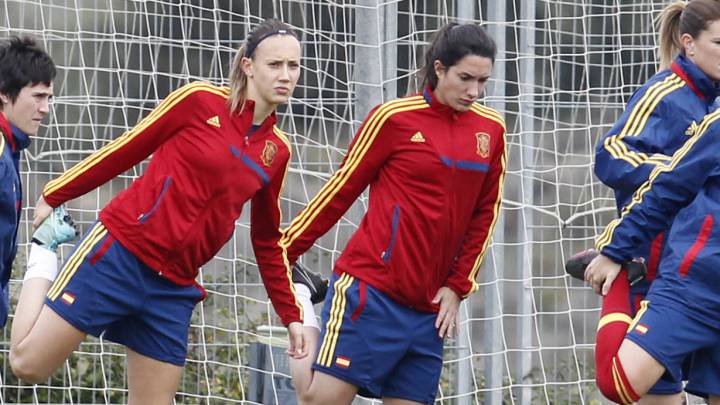 Virginia Torrecilla y Silvia Meseguer, jugadoras de la Selección española femenina.