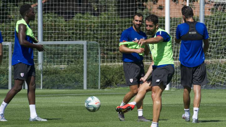 Raúl García, próximo a renovar