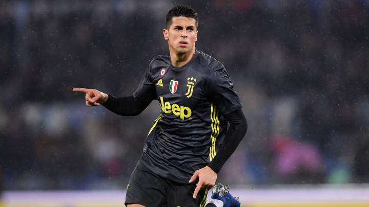 Joao Cancelo celebra un gol con la Juventus de Turín.