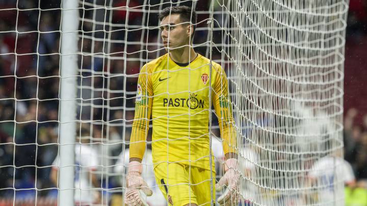 Betis y Sporting de Gijón ultiman el traspaso del portero de 21 años Dani Martín, casi desconocido pues lleva 10 partidos en la elite. Fue al Europeo Sub-21
