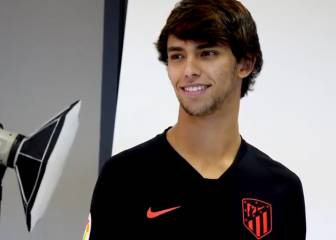 El Atlético presenta su segunda camiseta: vuelve el negro
