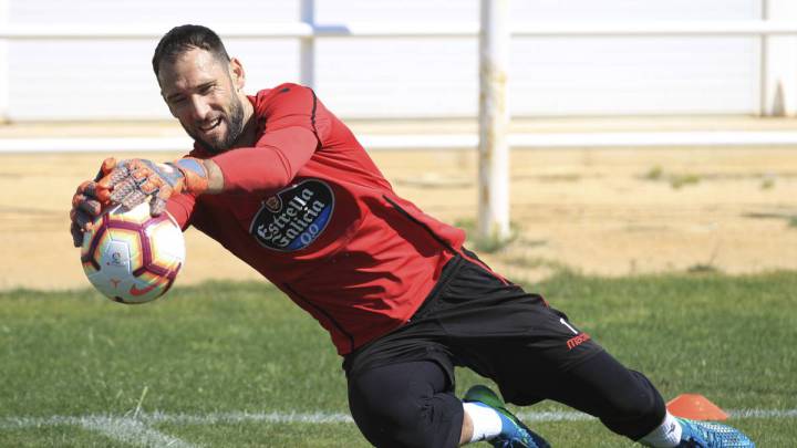Dani Giménez en un entrenamiento con el Deportivo