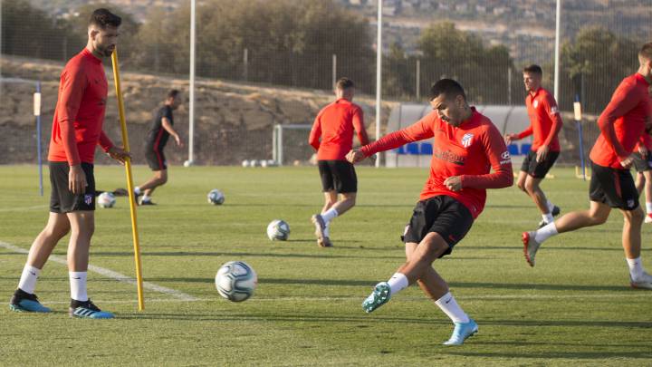 Correa, durante un entrenamiento con el Atlético.