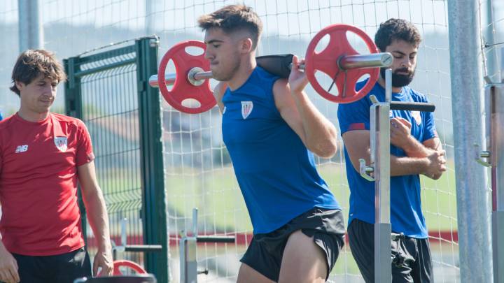 Larrazabal convence a Garitano a base de sacrificio