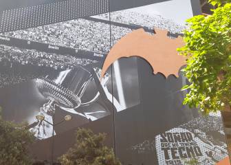 La Copa del Rey de Sevilla
llega a la fachada de Mestalla