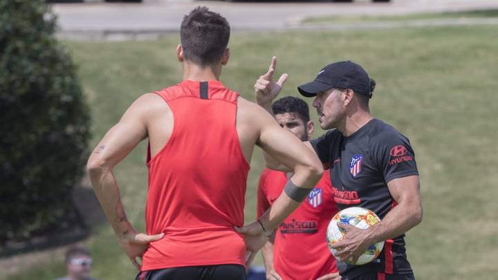 Sesión de entrenamiento con Joao Félix ejercitándose
