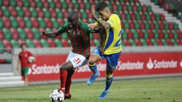 Las Palmas domina, pero el Marítimo es el que gana