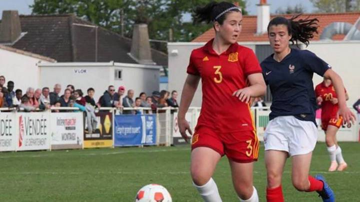 El Deportivo ficha a la defensora gallega Sara Álvarez.