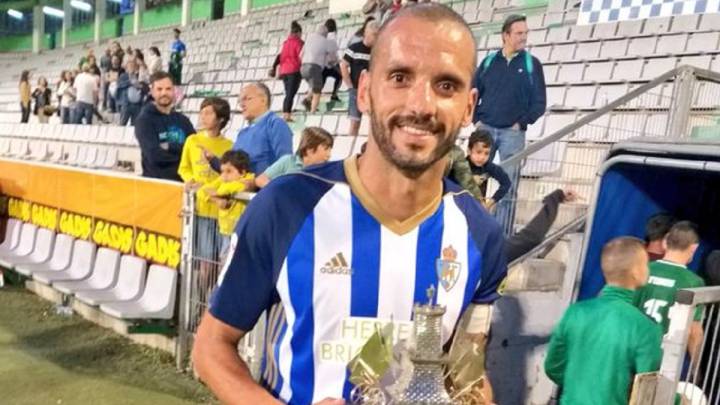 La Ponferradina se llevó el Concepción Arenal tras derrotar 1-2 al Racing de Ferrol.
