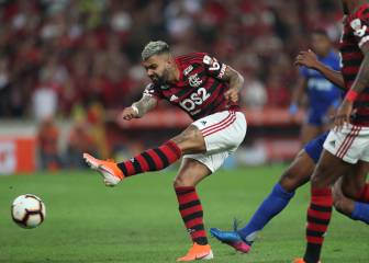 Flamengo avanza en penales