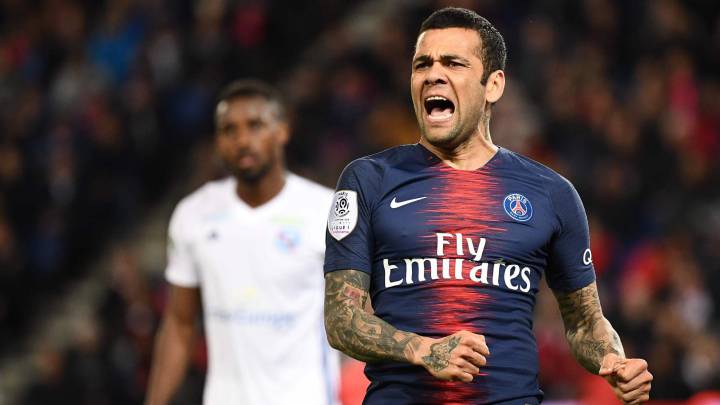 'Goal': Alves y el Sao Paulo cierran un acuerdo verbal