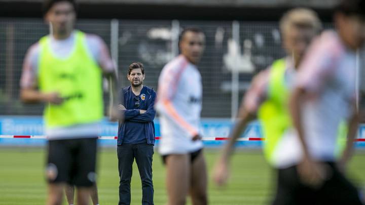 Mateu informa de la reunión de Singapur a los capitanes