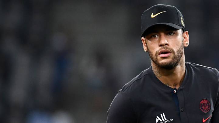 Barcelona's Neymar plan B: loan deal with Paris Saint-Germain