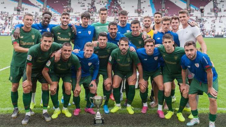 Iñigo Martínez volverá a tener minutos ante el Racing
