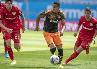 Valencia receive €60m offer from Premier League for Rodrigo