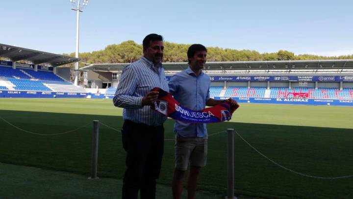 "Me suele gustar jugar por delante de la defensa"