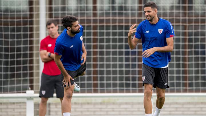 Villalibre tiene cuatro vías si Garitano le cortase