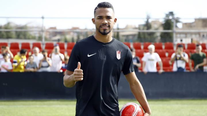 Yangel Herrera en su presentación.
