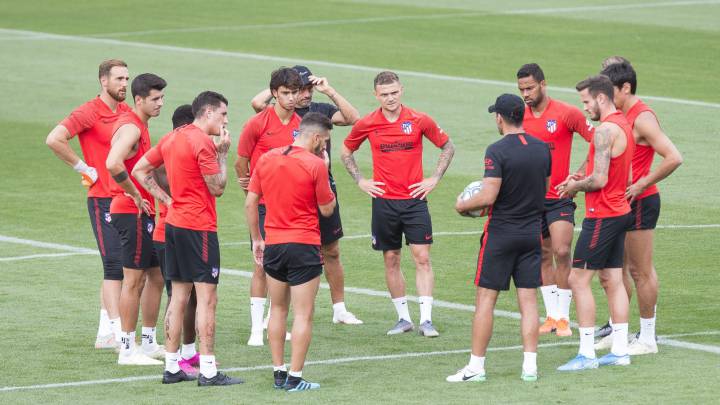 El Cholo experimenta con Joao Félix, Lemar y Saúl, pero sin Costa
