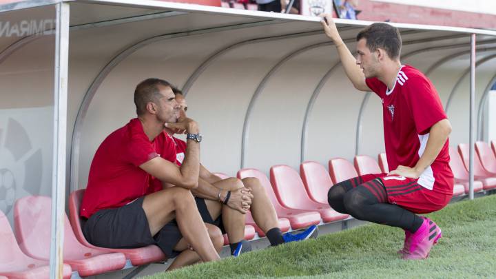 Garitano: "Tendrá que salir un delantero y algún jugador más"