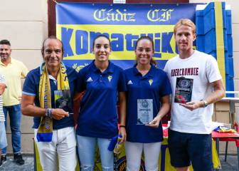 Álex Fernández y el Cádiz Femenino, homenajeados en San Fernando
