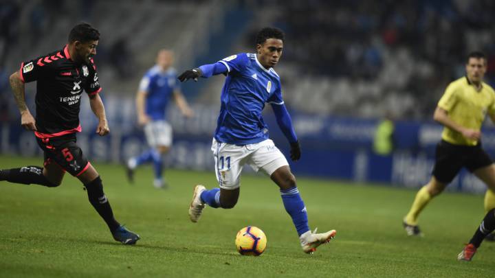 Yoel Bárcenas seguirá un año más cedido en el Oviedo