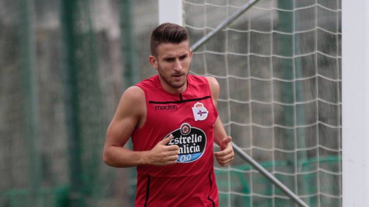 Gerard Valentín en un entrenamiento con el Deportivo