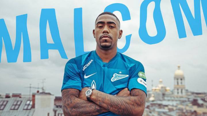 El ex futbolista del Barcelona, Malcom, va a continuar en el Zenit a pesar de los insultos racistas de sus propios aficionados.