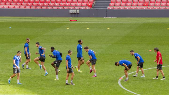 Unai Simón asume el 1; Unai López, el 8; y Kodro, el 23