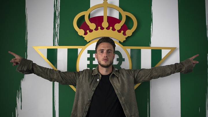 Van Wolfswinkel, ex del Betis, sufre un aneurisma.