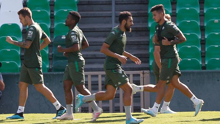 Borja Iglesias ya se entrena con Rubi para estar en el estreno