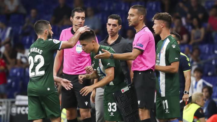 Gallego iguala en un día todos los debuts de Rubi y Quique