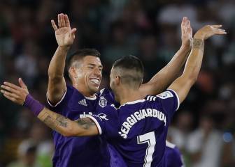 La roja de Joel y los goles del Sergi y Plano tumban al Betis