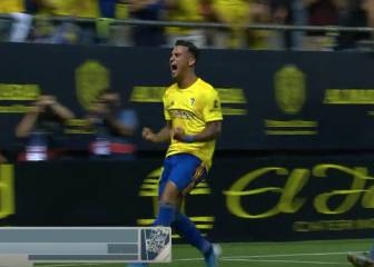 El Cádiz remonta a base de golazos a la Ponferradina