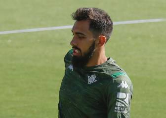 Borja Iglesias, baja para el Camp Nou por un esguince