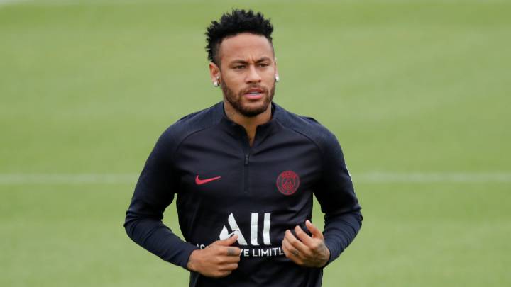 El Real Madrid mantiene contactos por Neymar casi a diario.