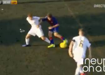 Para presumir una vida entera: la locura del '10' con el balón en un mini Barça-Madrid