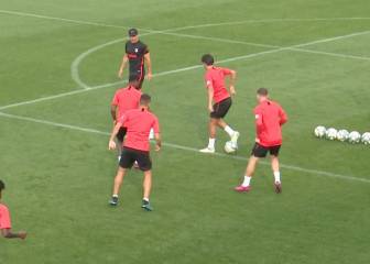 Delicatessen excesiva de Joao Félix en el rondo: le costó estar un buen rato 'cazando' el balón