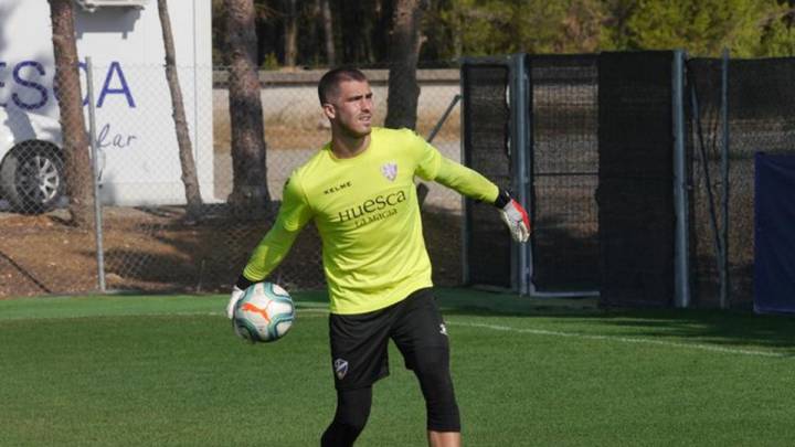 Yáñez durante el entrenamiento de esta mañana (foto vía Twitter @SDHuesca).