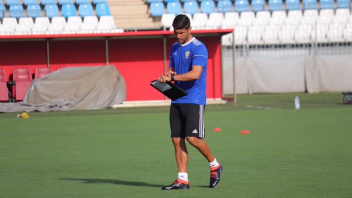 Pedro Emanuel durante el entrenamiento de esta mañana (foto vía Twitter @U_D_Almeria).
