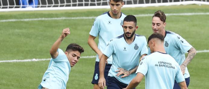 Los jugadores se entrenaron ayer por la tarde en el escenario del encuentro