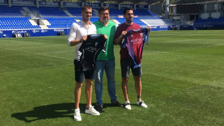 Rubén Yáñez y Pablo Insua presentados como jugadores del Huesca