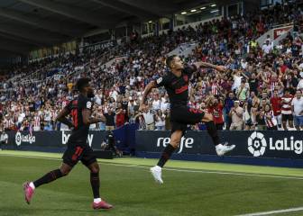 João lo guisa, Vitolo lo marca