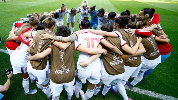 España vuelve al trabajo 63 días después del Mundial