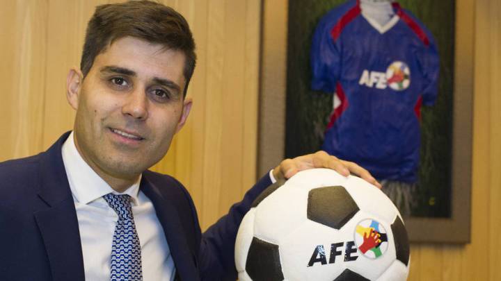 Los capitanes de Primera y Segunda se reúnen con AFE