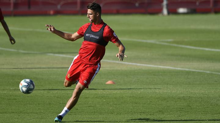 Los internacionales Valjent, Trajkovski y Take Kubo son citados por sus selecciones.